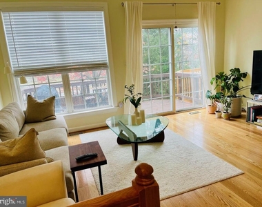 11431 Log Ridge Drive - Photo Thumbnail 5