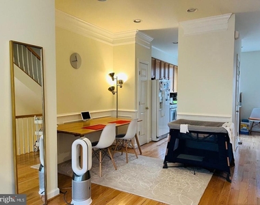 11431 Log Ridge Drive - Photo Thumbnail 9