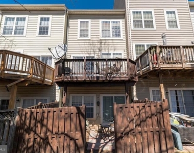 11431 Log Ridge Drive - Photo Thumbnail 10