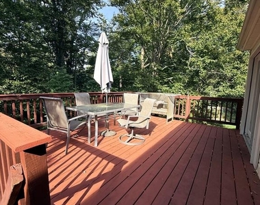 7700 Newington Forest Avenue - Photo Thumbnail 18