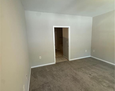 616 Marshtree Lane - Photo Thumbnail 16