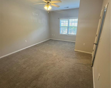 616 Marshtree Lane - Photo Thumbnail 14