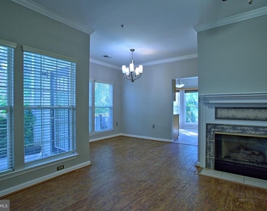 4139 Fountainside Lane - Photo Thumbnail 4