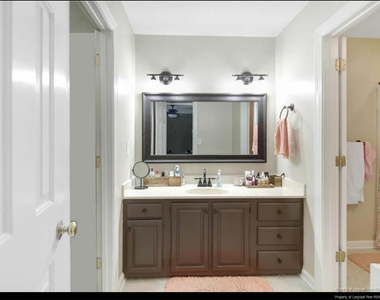 2995 Delaware Drive - Photo Thumbnail 13