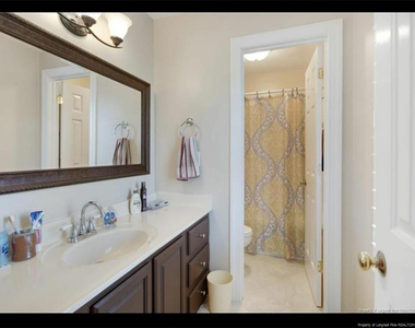 2995 Delaware Drive - Photo Thumbnail 6