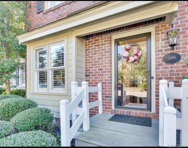 2995 Delaware Drive - Photo Thumbnail 1