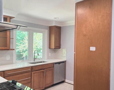 7512 Allan Avenue - Photo Thumbnail 19