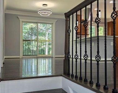 7512 Allan Avenue - Photo Thumbnail 1