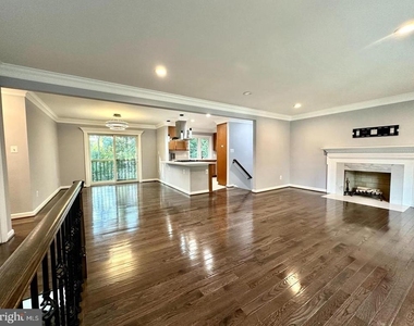 7512 Allan Avenue - Photo Thumbnail 5