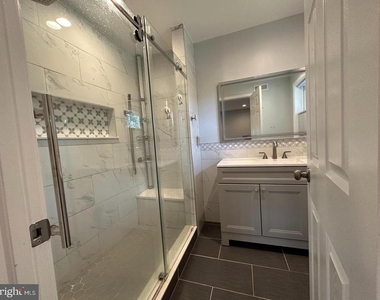 7512 Allan Avenue - Photo Thumbnail 13