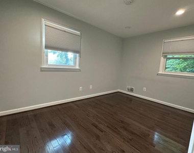 7512 Allan Avenue - Photo Thumbnail 10