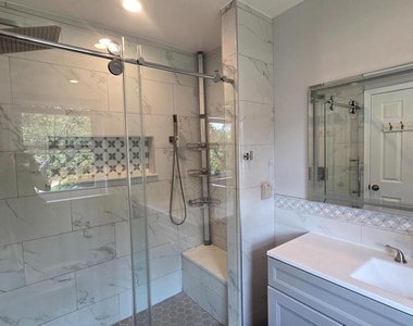 7512 Allan Avenue - Photo Thumbnail 15