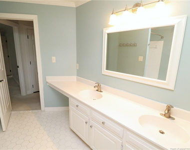 8812 Gotherstone Court - Photo Thumbnail 44