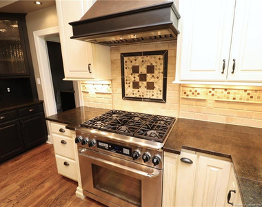 8812 Gotherstone Court - Photo Thumbnail 12