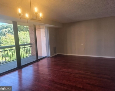 2230 George C Marshall Drive - Photo Thumbnail 21