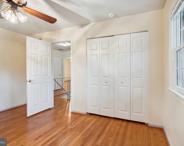 1110 Anesbury Court - Photo Thumbnail 31