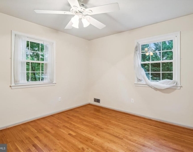 1110 Anesbury Court - Photo Thumbnail 30