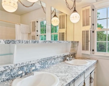 1110 Anesbury Court - Photo Thumbnail 26