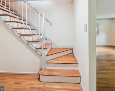 1110 Anesbury Court - Photo Thumbnail 20