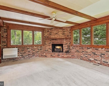 1110 Anesbury Court - Photo Thumbnail 18
