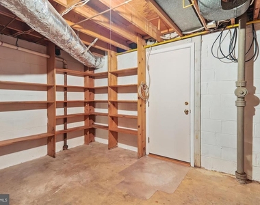 1110 Anesbury Court - Photo Thumbnail 34