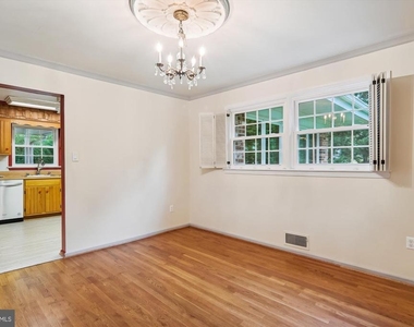 1110 Anesbury Court - Photo Thumbnail 13