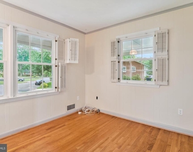 1110 Anesbury Court - Photo Thumbnail 10