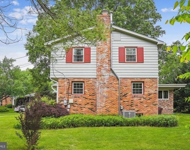 1110 Anesbury Court - Photo Thumbnail 2
