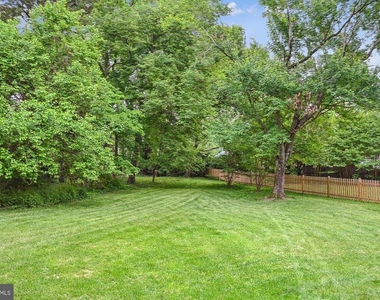 1110 Anesbury Court - Photo Thumbnail 38