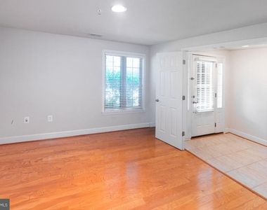9657 Cedar Farm Circle - Photo Thumbnail 7