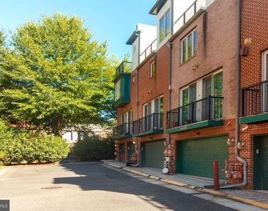 9657 Cedar Farm Circle - Photo Thumbnail 2