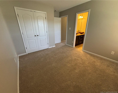438 Roanoke Drive - Photo Thumbnail 21