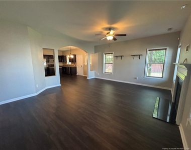 438 Roanoke Drive - Photo Thumbnail 6