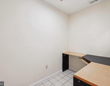 2560 James Maury Drive - Photo Thumbnail 25