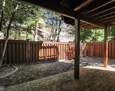 8042 Merry Oaks Court - Photo Thumbnail 47