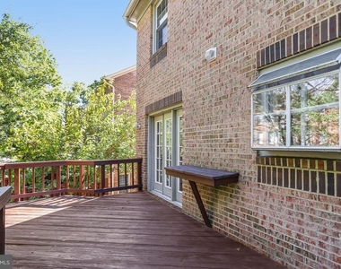 8042 Merry Oaks Court - Photo Thumbnail 45