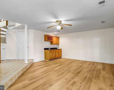 8042 Merry Oaks Court - Photo Thumbnail 41