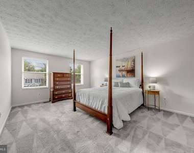 1425 Cellar Creek Way - Photo Thumbnail 25