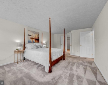 1425 Cellar Creek Way - Photo Thumbnail 26