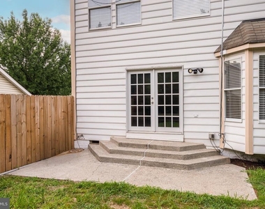 1425 Cellar Creek Way - Photo Thumbnail 39