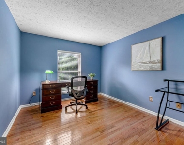 1425 Cellar Creek Way - Photo Thumbnail 21