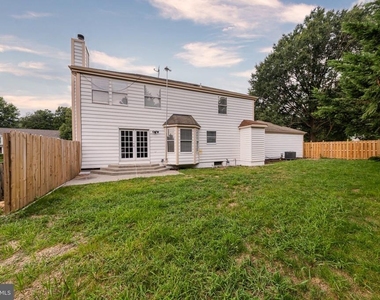 1425 Cellar Creek Way - Photo Thumbnail 38