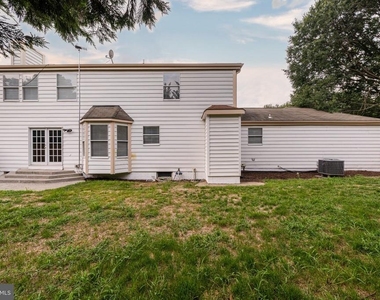 1425 Cellar Creek Way - Photo Thumbnail 40