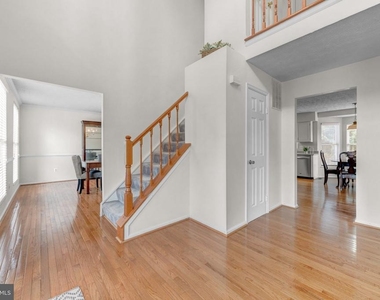 1425 Cellar Creek Way - Photo Thumbnail 2