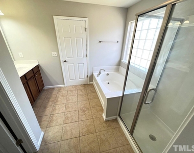 1209 Justice Walk Avenue - Photo Thumbnail 15