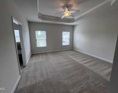 1010 Drayman Place - Photo Thumbnail 19