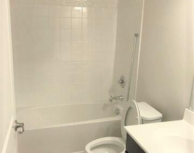 1010 Drayman Place - Photo Thumbnail 27