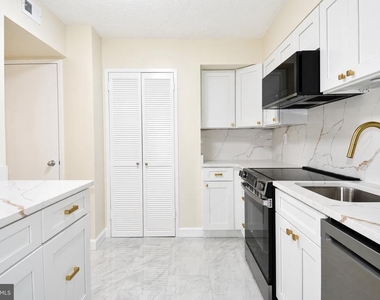 1808 Old Meadow Road - Photo Thumbnail 13