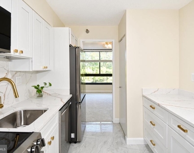 1808 Old Meadow Road - Photo Thumbnail 20
