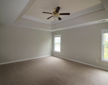 101 Cockleshell Court - Photo Thumbnail 9